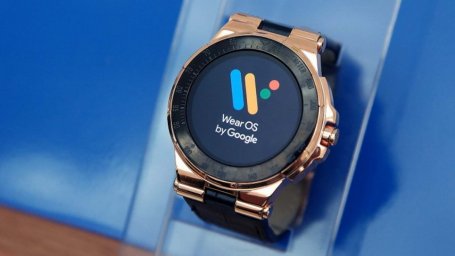 Samsung и Google активно готовятся к выпуску нового поколения Wear OS 5, основанного на Android 14